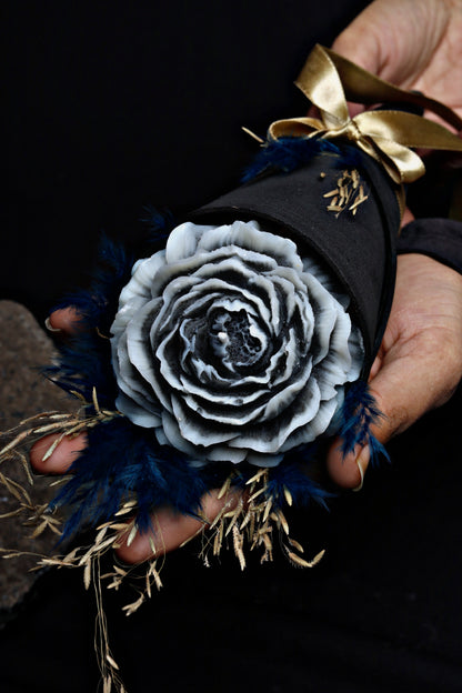 Sorcish Valentine's Day Luxury Rose Bouquet Candle with black wrap
