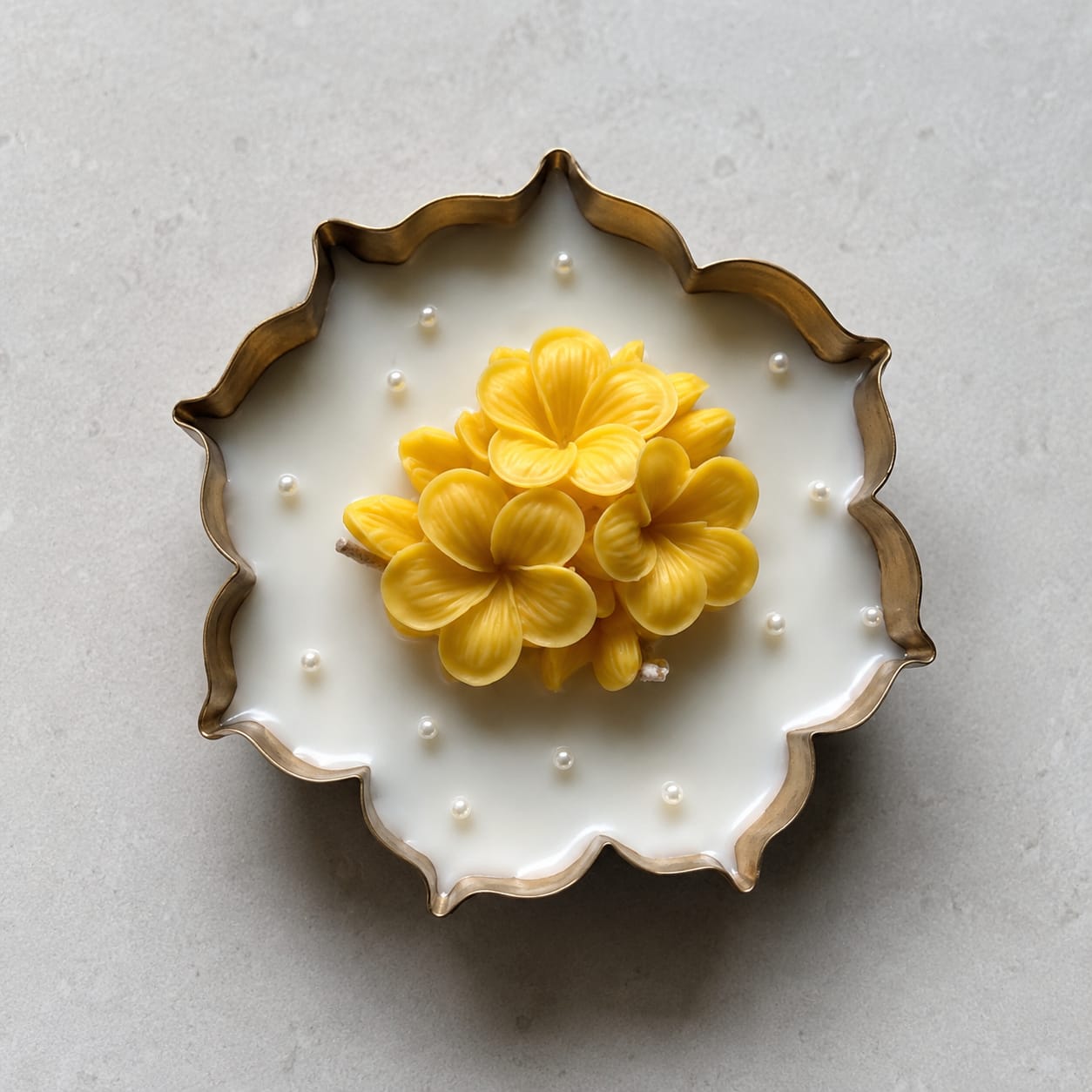 Sorcish Luxury Yellow Flower Urli Candle | Jasmine Fragrance | Handcrafted Gift