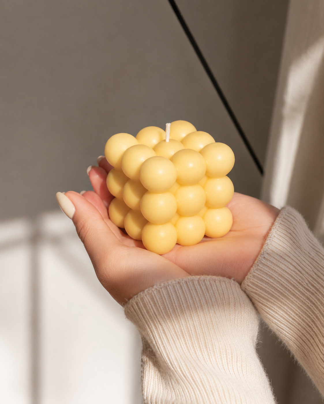 L'Bulle — Luxury Lavender Bubble Candl